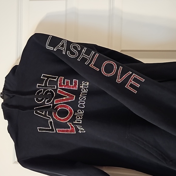 Tori Belle Cosmetics Lash Love Hoodie size small - Picture 3 of 5